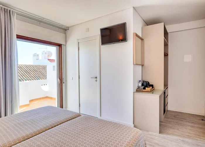 Dianamar Πανσιόν 3*