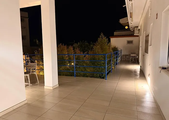 Πανσιόν Dianamar Αλμπουφέιρα